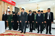 Ho Chi Minh City leaders pay tribute to late Lao National Assembly President
